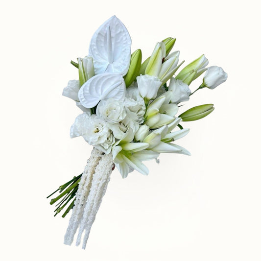 hand holding bridal flower bouquet in Dubai, UAE | Tulips flower bouquet 