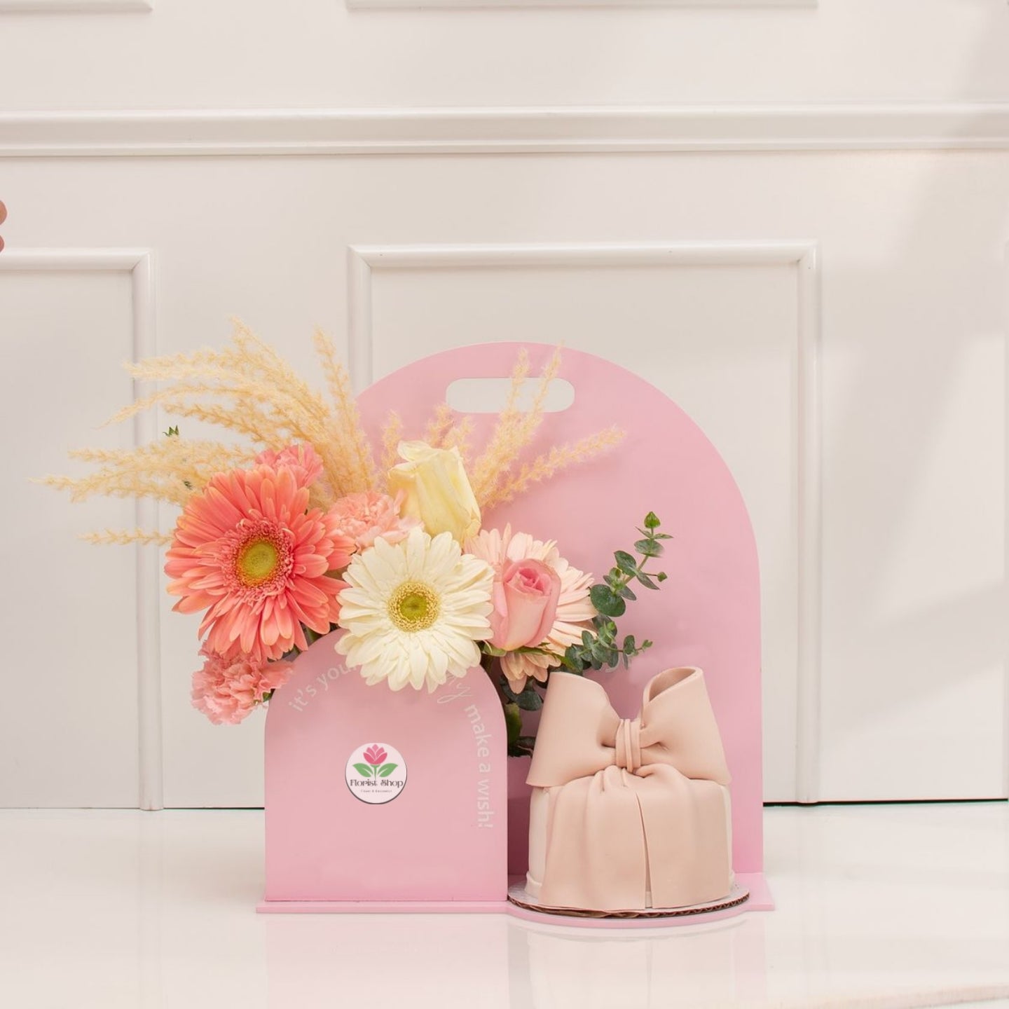 Delilah Flowers arrangement in Dubai