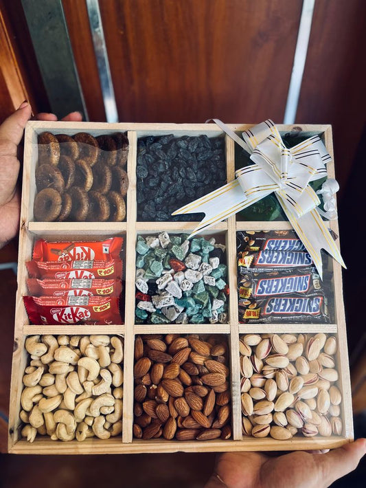 dry fruit and chocolates gift hamper in dubai