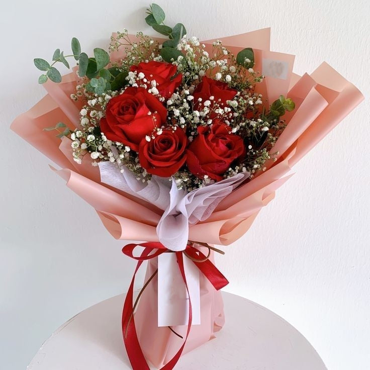 Red and White gypsophila mixed Flower bouquet 