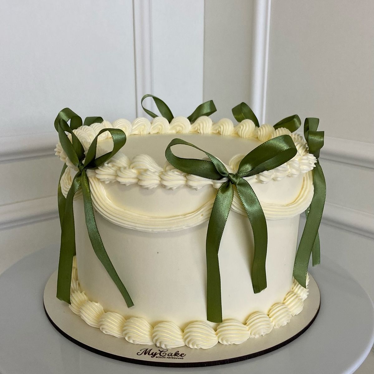 Green Ribbon Cake for Husband Birthday 