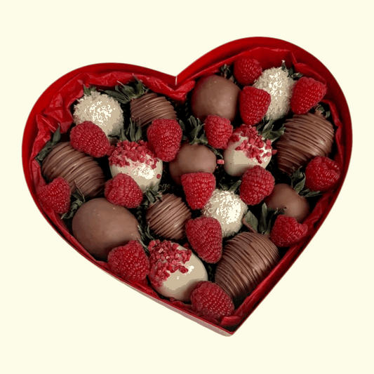 Strawberry Heart gift box in Dubai, UAE