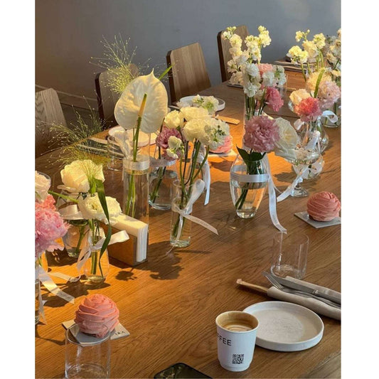 Table flower arrangement dubai, UAE