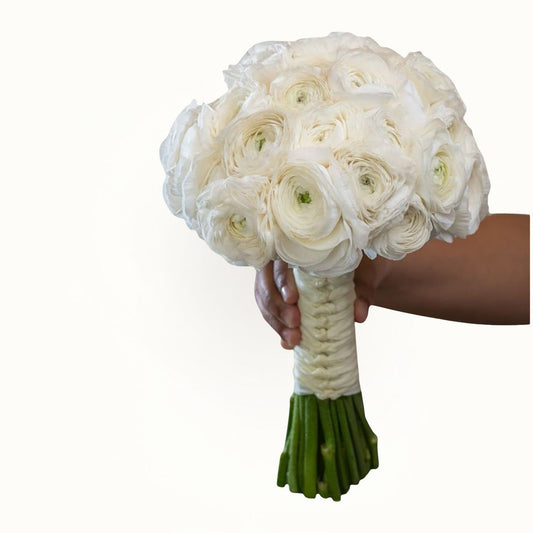 Bridal Flower Bouquet DUbai, UAE | White roses bouquet 