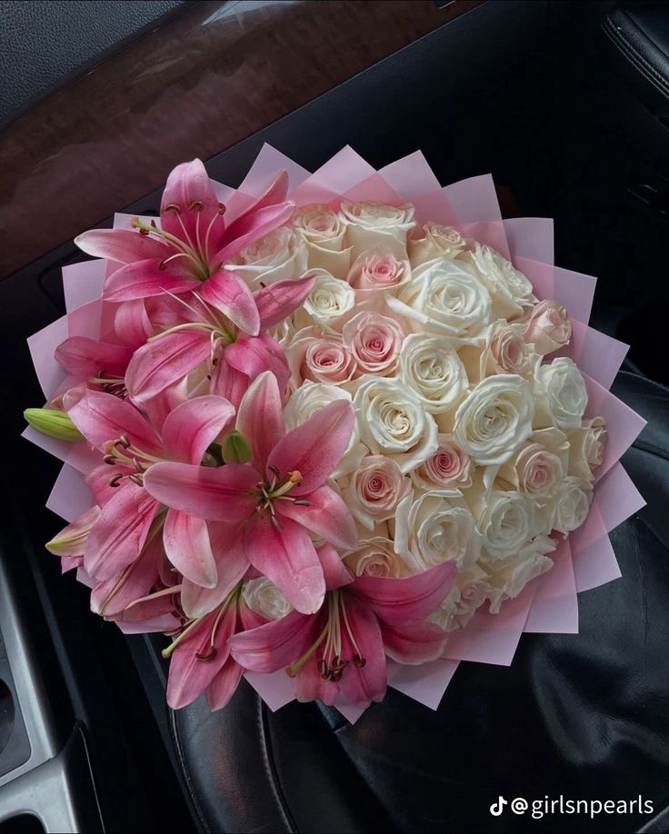 White roses and Pink lilies flower bouquet in Dubai 